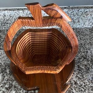 Vintage Wooden Basket or Trivet.
Collapsable. Apple shape Design.